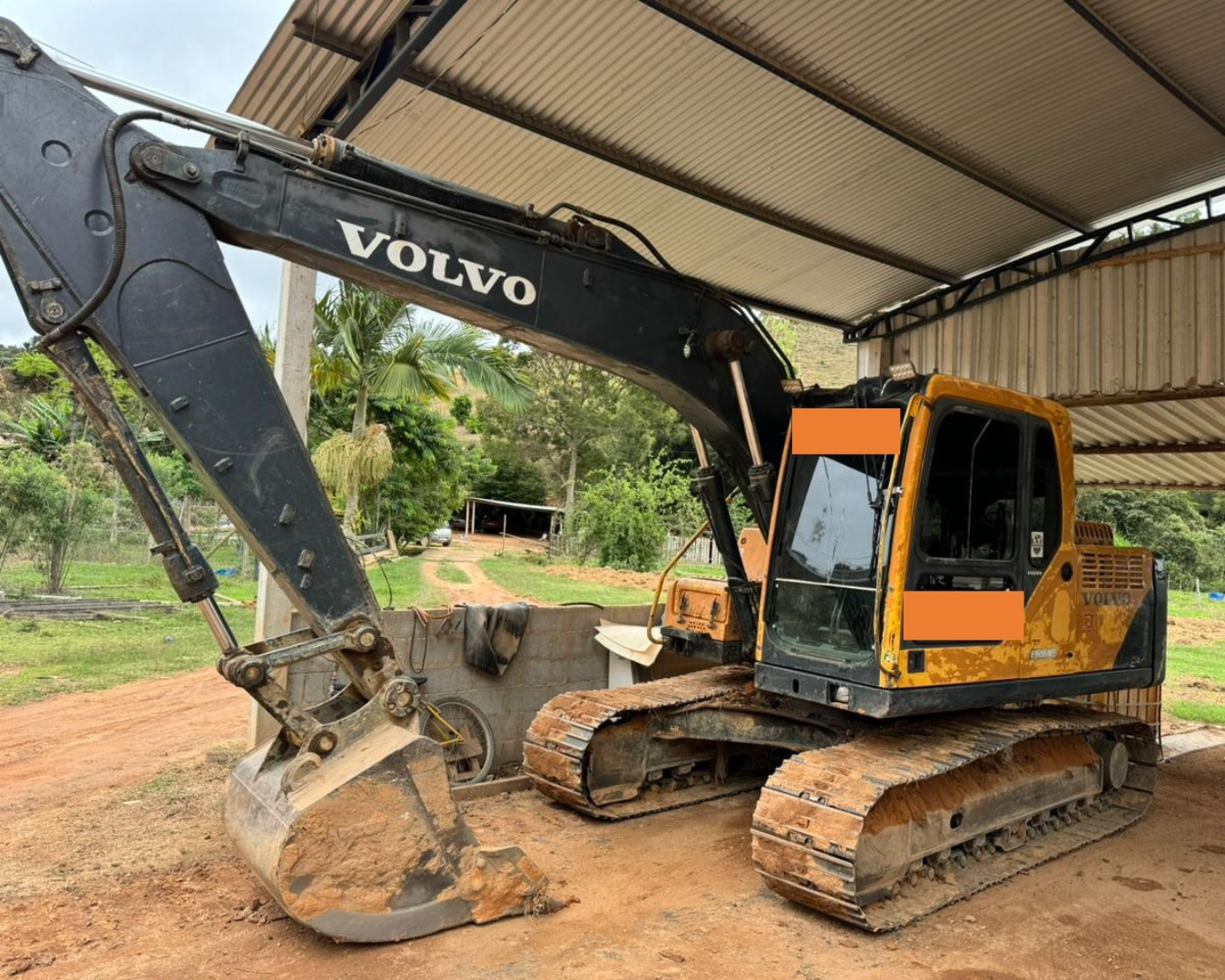 SEMINOVA Escavadeira de Esteiras Volvo EC140BLC PRIME